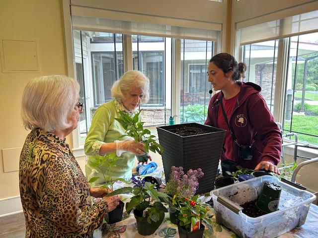 Activities in Legacy Place Senior Assisted Living